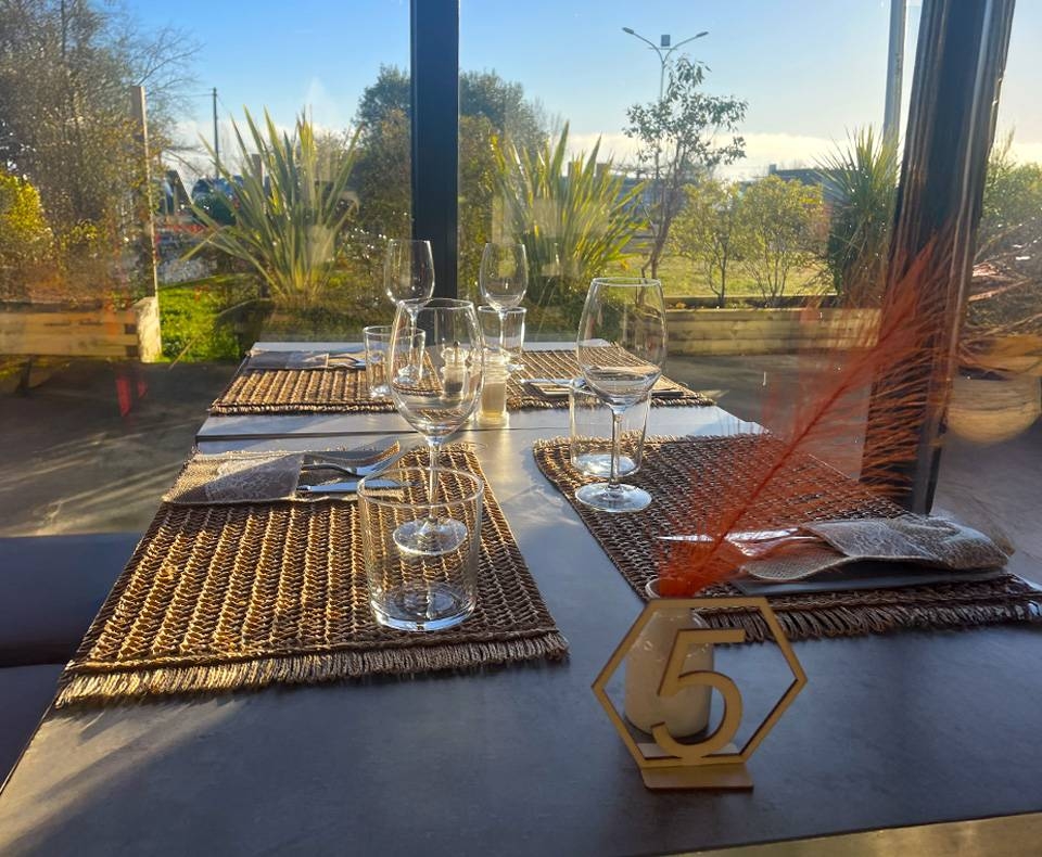 Restaurant - La Raffinerie - restaurant SAINT-ESTEPHE